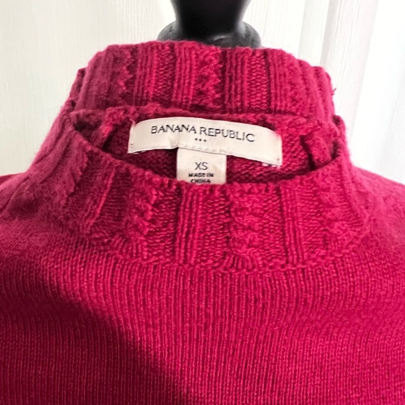 Banana Republic 3/4 Sleeve Sweater, Berry/Pink, XS - Picture 2 of 2